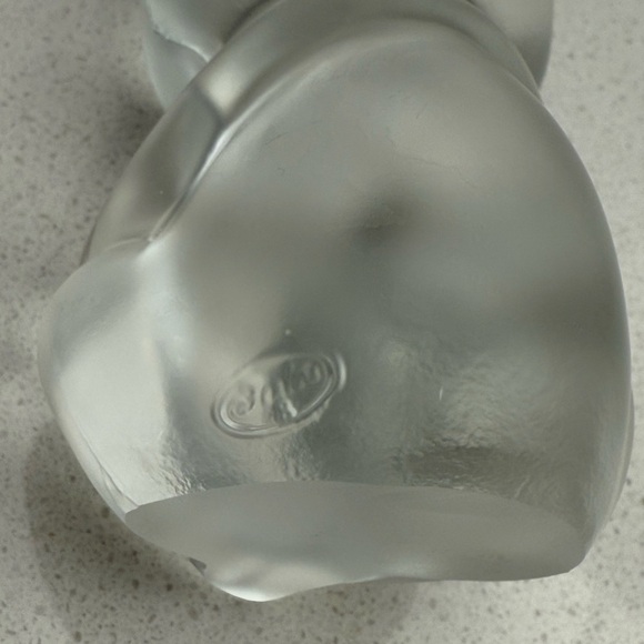 Vintage Fenton Bear Figurine Satin Glass - Picture 7 of 10